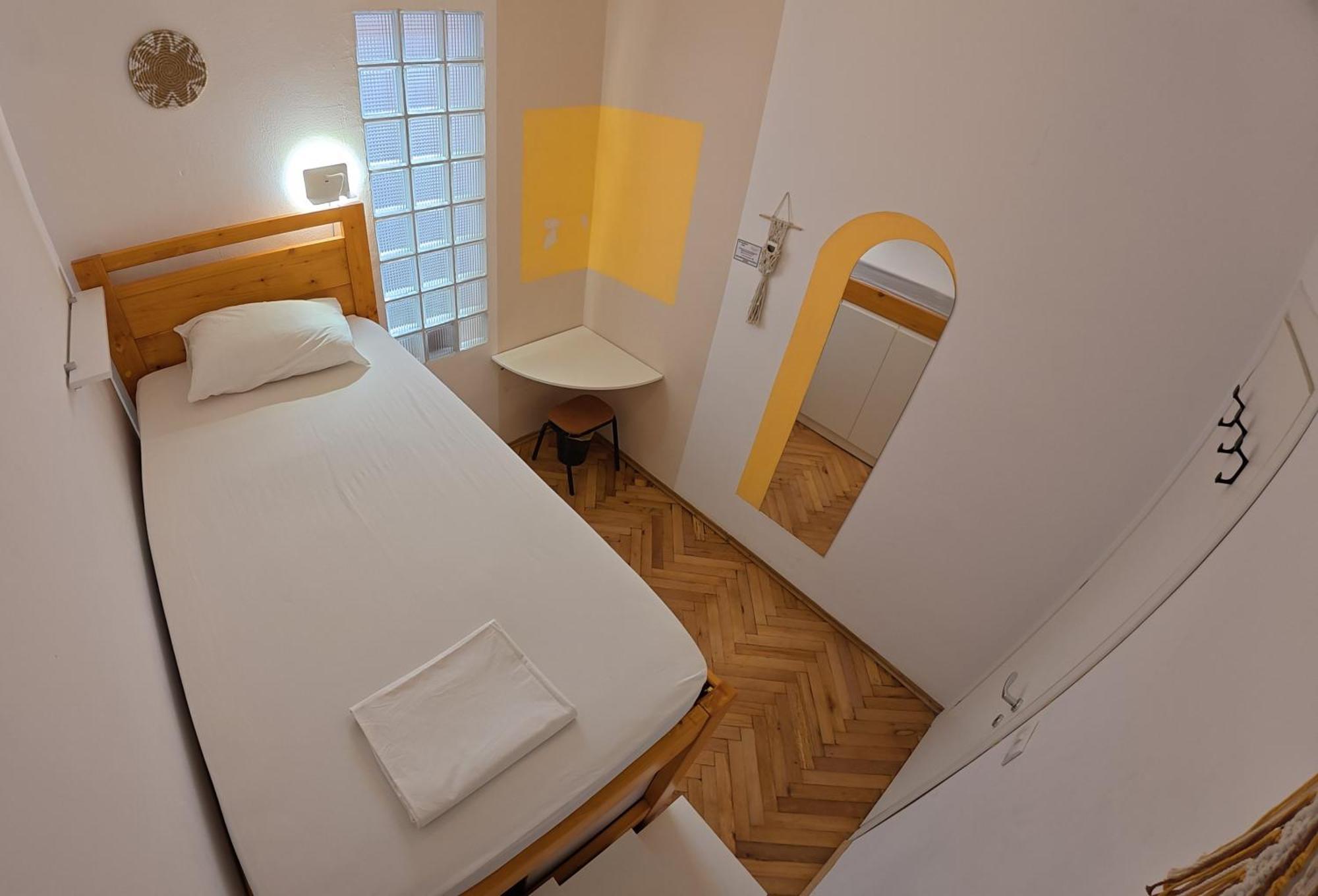 Trip'N'Hostel Chill Zone Tiranë Eksteriør bilde