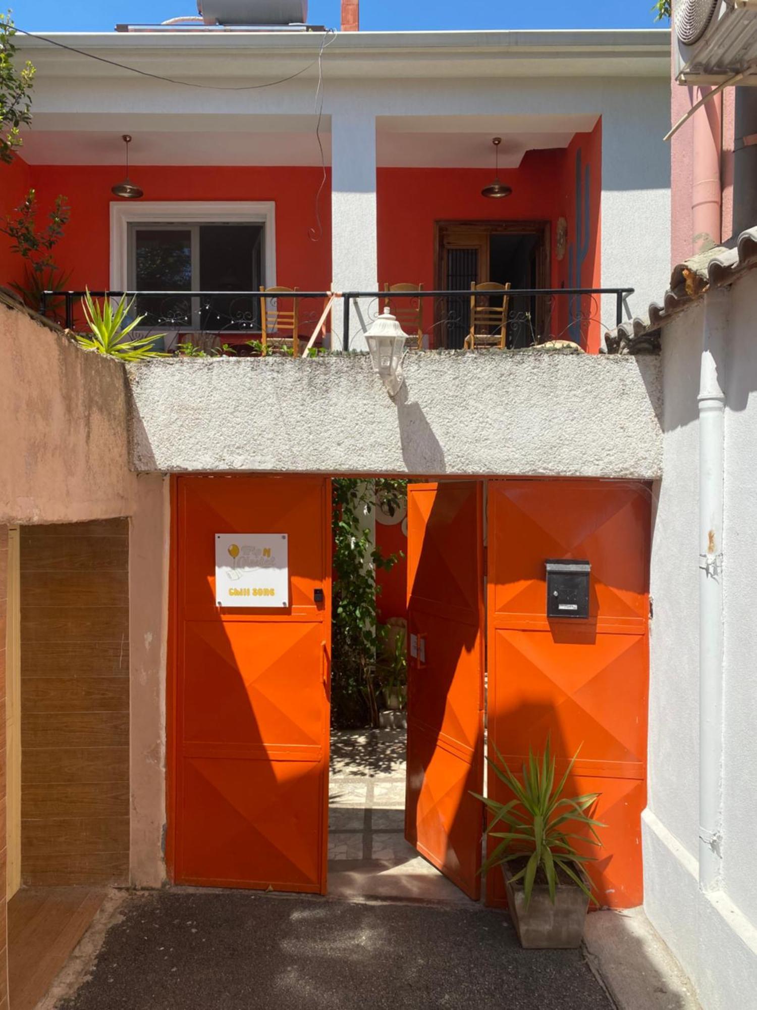 Trip'N'Hostel Chill Zone Tiranë Eksteriør bilde
